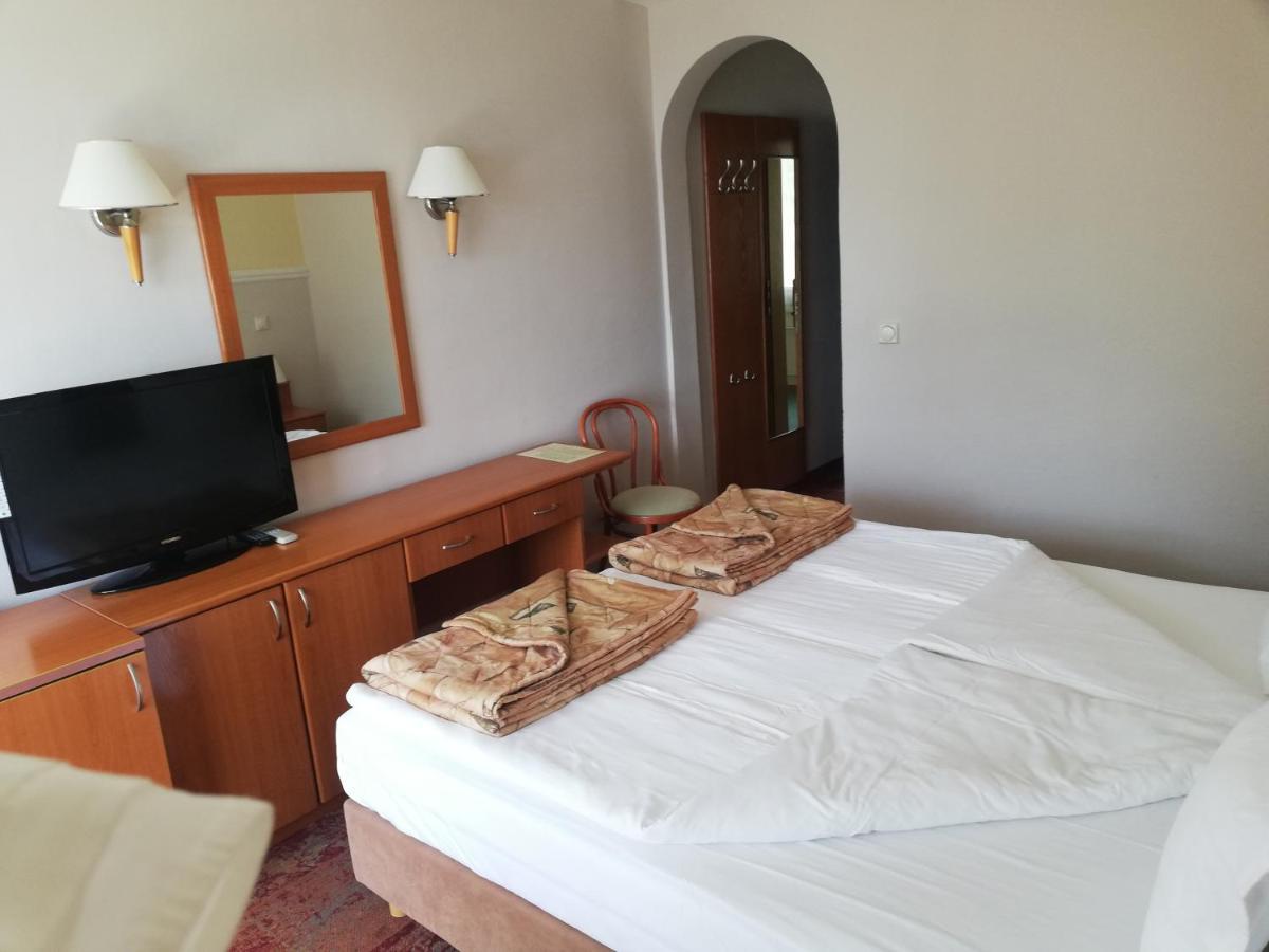 Hotel Makpetrol Sztruga Kültér fotó